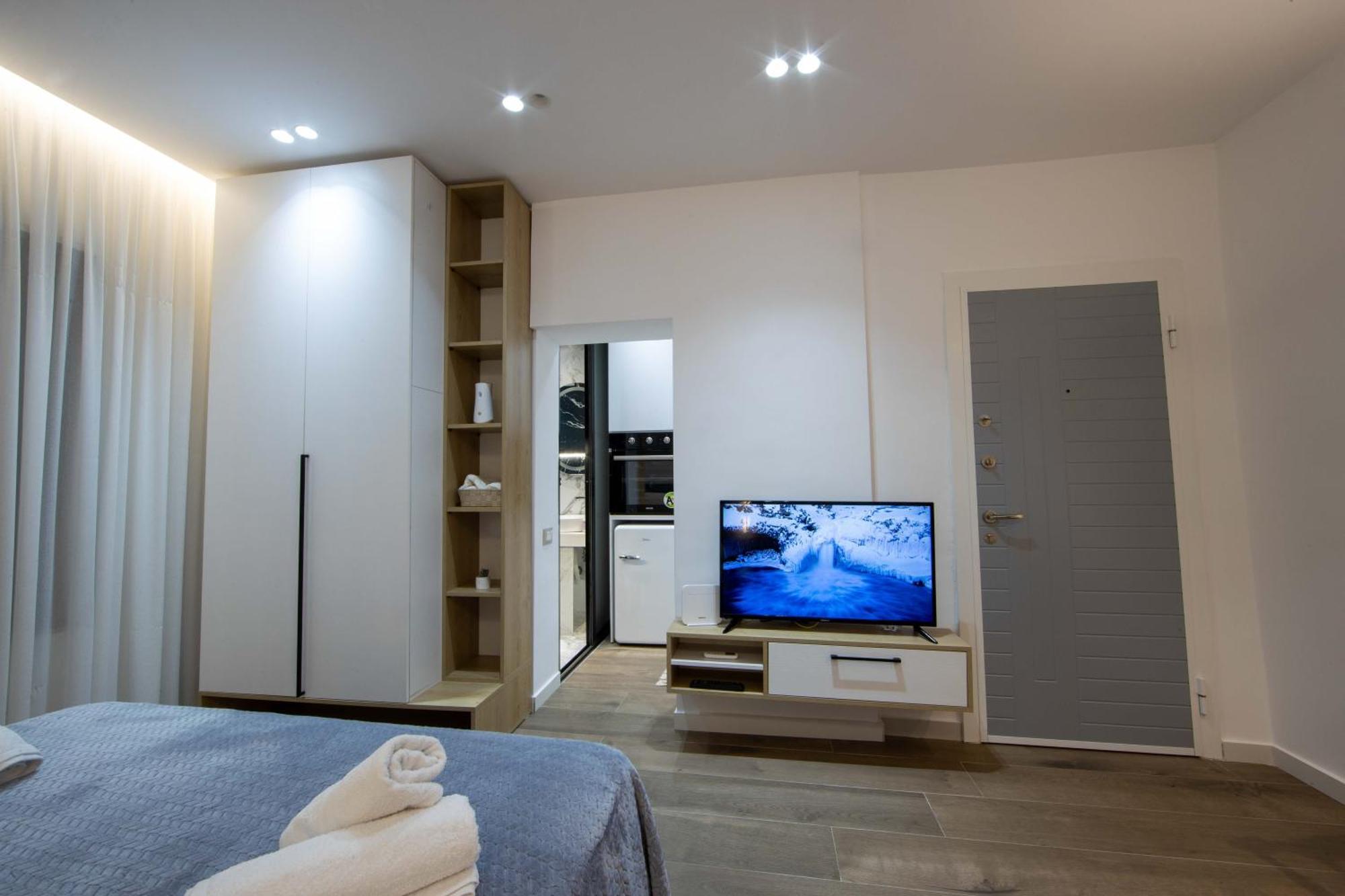 Niki'S Apartments Тирана Екстер'єр фото