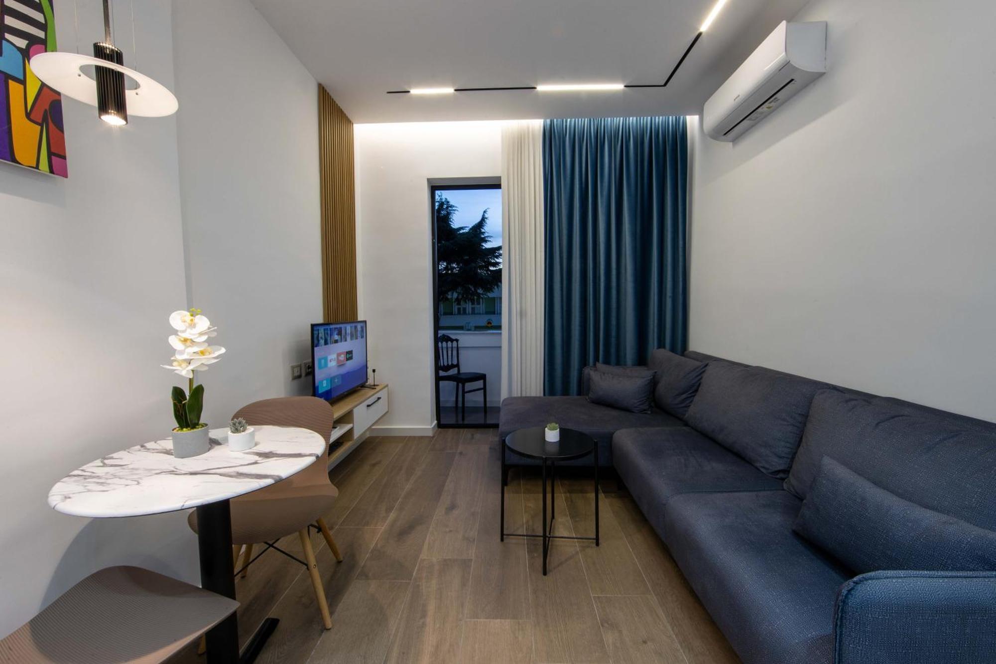 Niki'S Apartments Тирана Екстер'єр фото