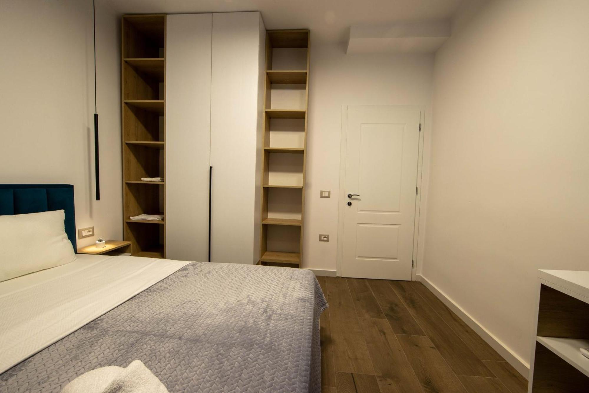 Niki'S Apartments Тирана Екстер'єр фото